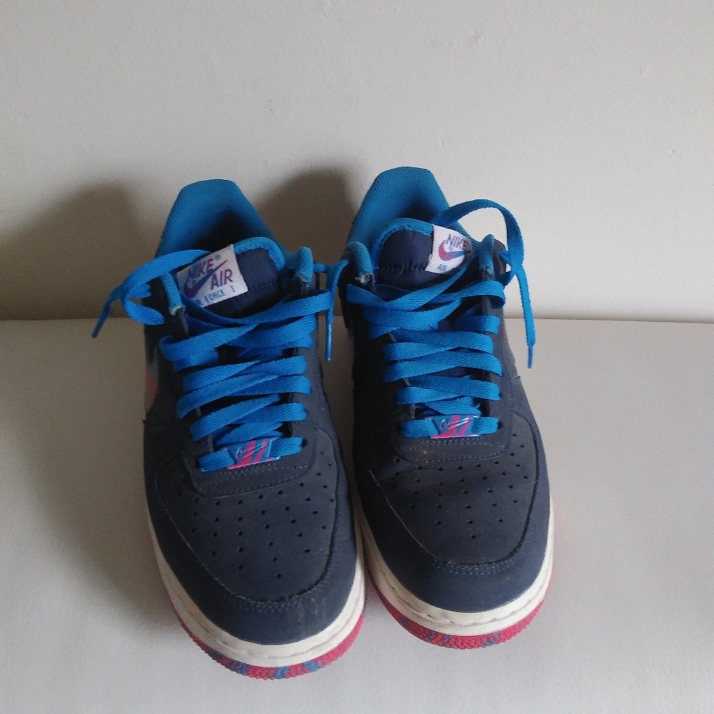 Nike